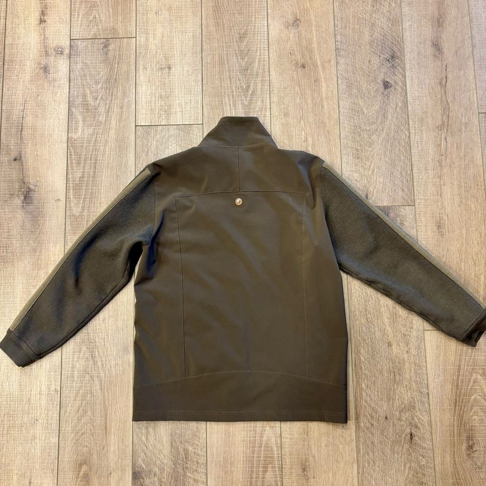 Lululemon Jacket - Picture 4 of 9